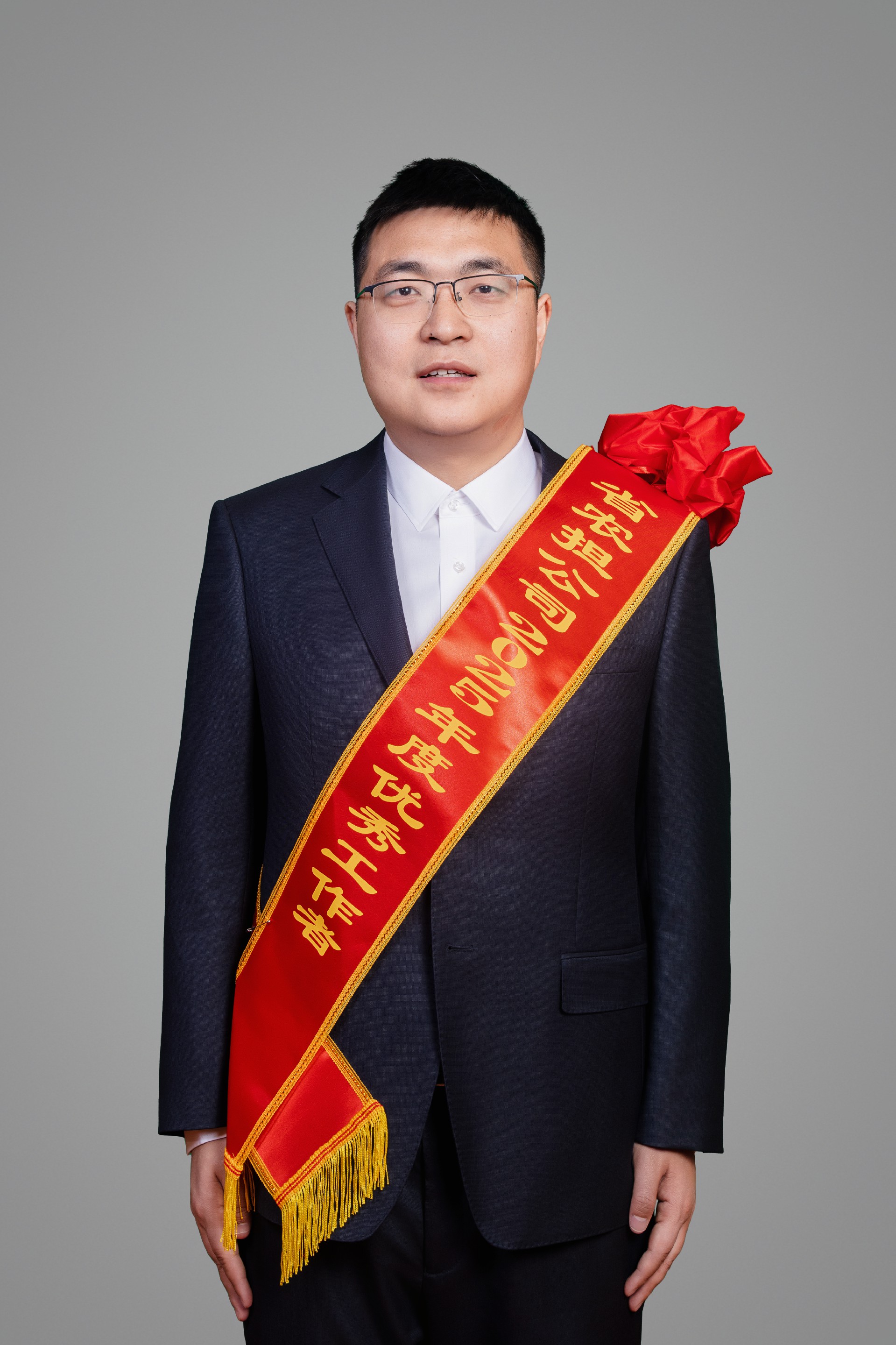 彭亚威.jpg
