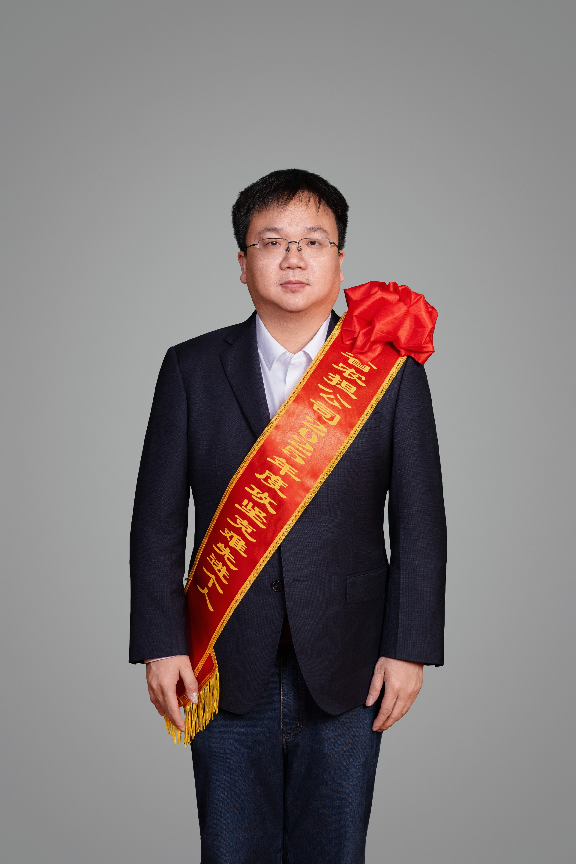 陈斌.jpg